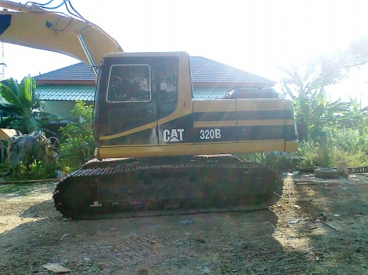 CAT 320 B