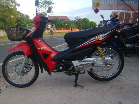 เวฟ 100 ยูบล๊อกปี 2005    19500 บาท