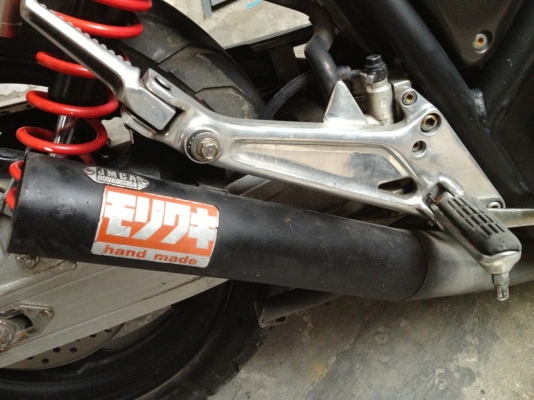 ขาย CB400 SF ปี93 พร้อมทะเบียน โอนได้เลย สภาพตามรูป ท่อสูตร ราคา 69000 บาท ด่วน