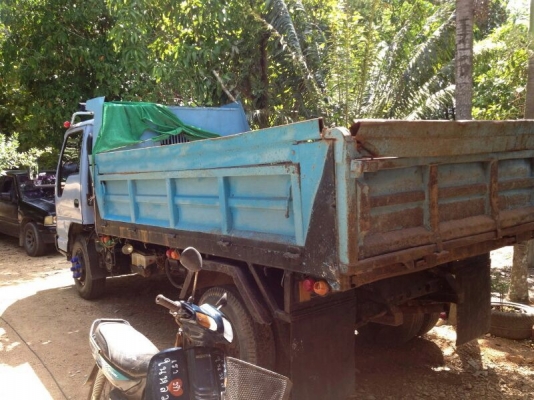 รถอิซูซุ 6 ล้อดั้ม NPR 120 แรงม้า ปี 38 สนใจติดต่อ 081 - 6079515 รถอิซูซุ 6 ล้อดั้ม NPR 120 แรงม้า ปี 38 สนใจติดต่อ 081 - 6079515