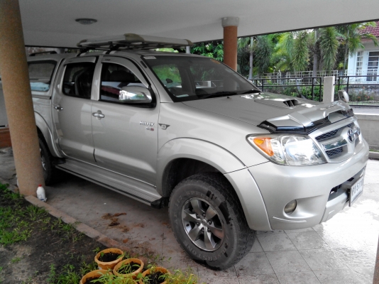 ขาย Vigo 4WD สีเงิน