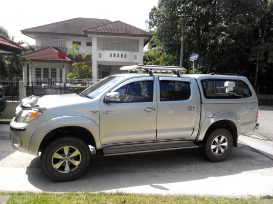 ขาย Vigo 4WD สีเงิน