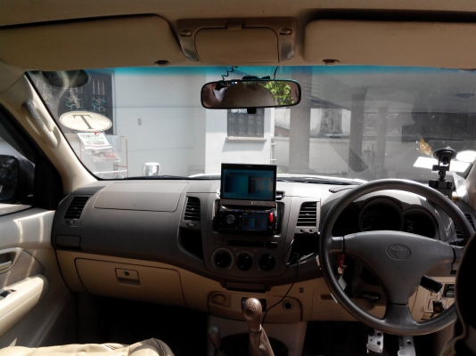 ขาย Vigo 4WD สีเงิน