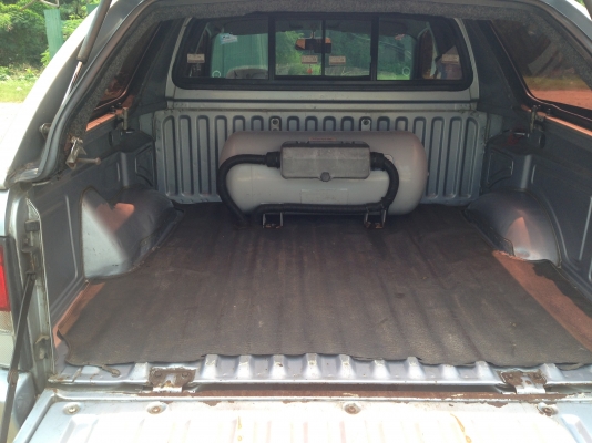 ขายNV ปี00 ออโต้ สภาพพร้อมใช้ บางๆ มีป3 LPG ราคาคุยกัน