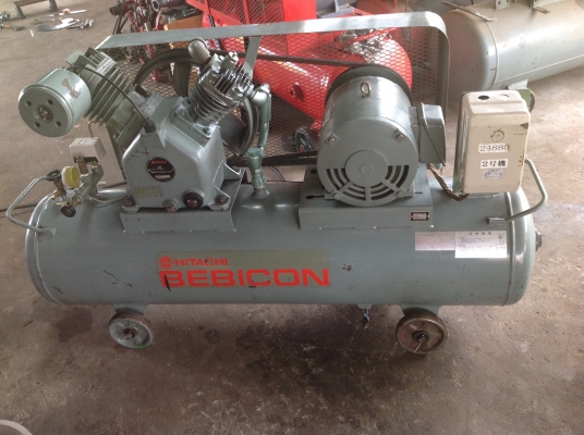 ขายเครื่องปั้มลมเก่าญี่ปุ่นยี่ห้อ Hitachi ขนาด 7.5 แรงม้า ไฟ 380 v สภาพสวยพร้อมใช้งานทันที