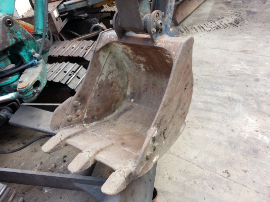 ขาย รถขุด KOBELC0 รุ่น SK024 แทร็กเหล็ก  มือสองญี่ปุ่น