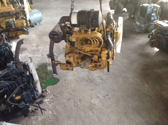 ขายเครื่องแบ็คโฮเก่าญี่ปุ่นยี่ห้อ โคมัสสุ( komatsu)รุ่น 3D75 เครื่องเป็นระบบหัวฉีดแบบไดเร็คอินเจ็คชั่นตัวใหม่