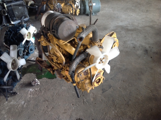 ขายเครื่องแบ็คโฮเก่าญี่ปุ่นยี่ห้อ โคมัสสุ( komatsu)รุ่น 3D75 เครื่องเป็นระบบหัวฉีดแบบไดเร็คอินเจ็คชั่นตัวใหม่