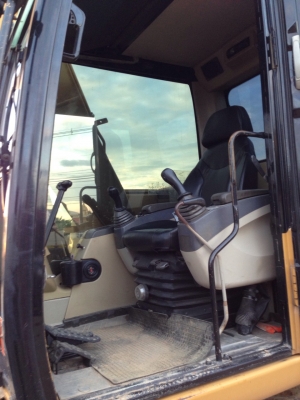 ต้องการขายรถแบคโฮ CAT 312C จดปี54 รถสวยพร้อมใช้ มีเล่มทะเบียน เจ้าของใช้เอง ต้องการขายรถแบคโฮ CAT 312C จดปี54 รถสวยพร้อมใช้ มีเล่มทะเบียน เจ้าของใช้เอง