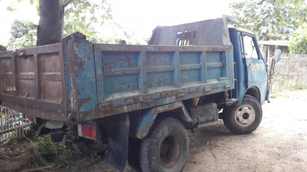 6ล้อดั้มISUZU TL100 ช่วงล่างใหญ่ เครื่อง 4BG1 ดั้ม3คิวยาง7.50/16