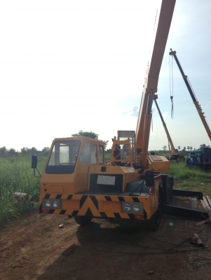 รถเครน 20 ตัน TL200L สภาพดีพร้อมใช้งาน พร้อมทะเบียน