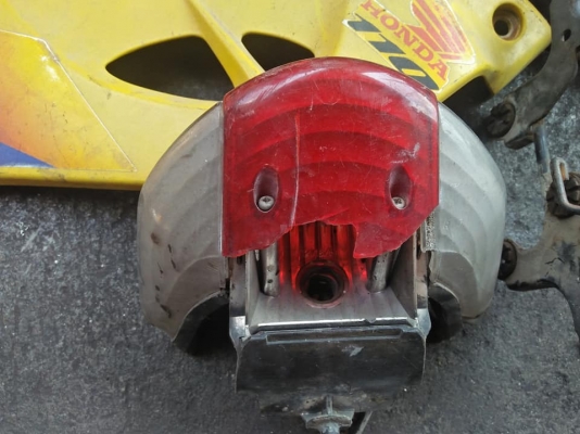 ขายอะไหล่ CBR 150 R รุ่นคาร์บู เวฟ 125 และรุ่นอื่นๆ ขายอะไหล่ CBR 150 R รุ่นคาร์บู เวฟ 125 และรุ่นอื่นๆ