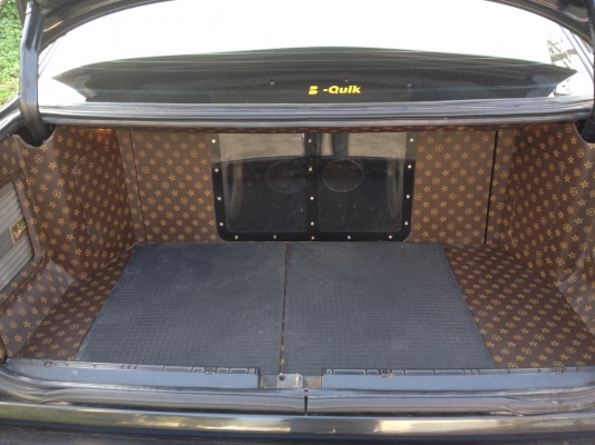 BMW, 525 i BIGNOT ปี 1994 เกียร์ออโต้ วาง2J VVt-I ติดLPGหัวฉีดโดนัด