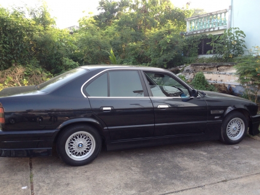 BMW, 525 i BIGNOT ปี 1994 เกียร์ออโต้ วาง2J VVt-I ติดLPGหัวฉีดโดนัด