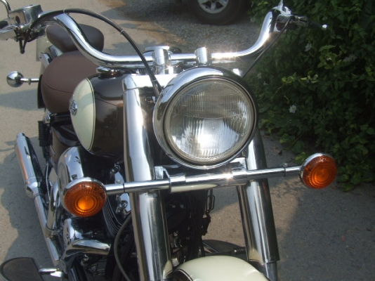 DRAGSTAR CLASSIC 400 ประกอบเก็บงานใหม่ สีทูโทนคลาสสิค สวย <<สรรพสามิต>>