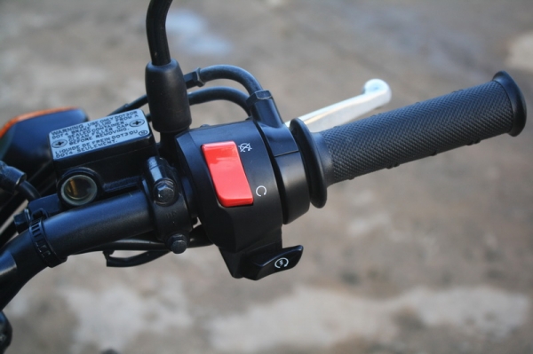 __CRF 250 M  ปี2013 วิ่ง 3,500 km.แท้ๆ (รถ 7 เดือน) $ 117,000__