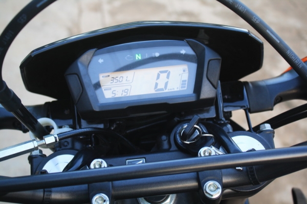 __CRF 250 M  ปี2013 วิ่ง 3,500 km.แท้ๆ (รถ 7 เดือน) $ 117,000__