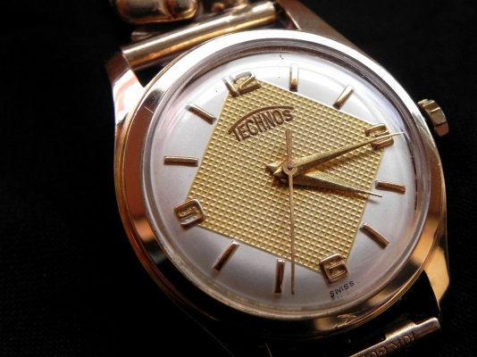 technos ไขลาน