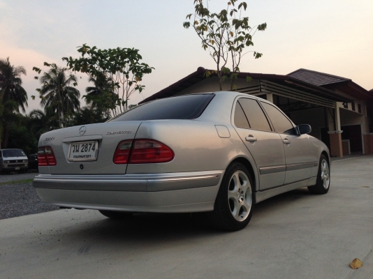 ขาย E200 เครื่องฝาแดงตัวสุดท้าย เกียร์5tiptonic แล้ว ขาย E200 เครื่องฝาแดงตัวสุดท้าย เกียร์5tiptonic แล้ว