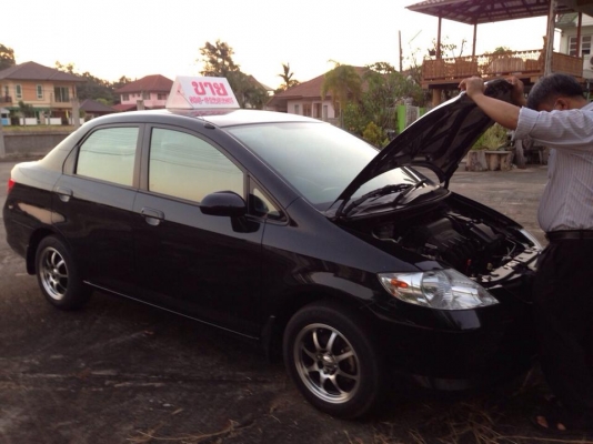 Honda City ปี2004 รถบ้าน ใช้เอง ขายเอง สภาพดีเยี่ยม Honda City ปี2004 รถบ้าน ใช้เอง ขายเอง สภาพดีเยี่ยม