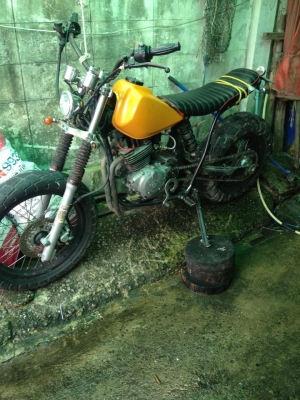 ขายแลก XL 250 ชุดแต่ง TW รอบคัน  ราคา35000  มีทะเบียน ภาษีไม่ขาดต่อ สนใจติดต่อ 0841649712