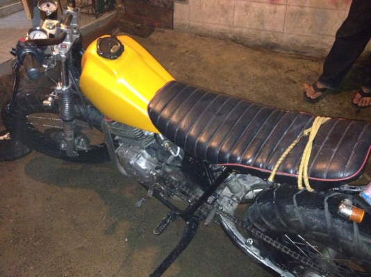 ขายแลก XL 250 ชุดแต่ง TW รอบคัน  ราคา35000  มีทะเบียน ภาษีไม่ขาดต่อ สนใจติดต่อ 0841649712