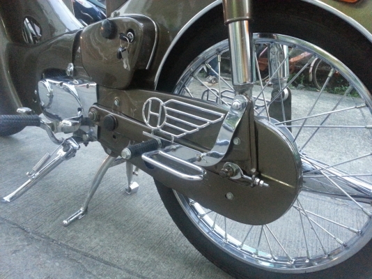 ขายc100ครับ ทำสีใหม่แล้ว ไมล์ขึ้นปกติ ไฟเกียร์ว่างติดครับ อะไหล่ชุบ เครื่องเดิมๆนะครับมีทะเบียนโอน ซื้อไปก้อขับได้แล้ว ราคานี้คุ้มแน่นอนครับ สนใจโทรสอบถามได้เลยครับ ขายc100ครับ ทำสีใหม่แล้ว ไมล์ขึ้นปกติ ไฟเกียร์ว่างติดครับ อะไหล่ชุบ เครื่องเดิมๆนะครับมีทะเบียนโอน ซื้อไปก้อขับได้แล้ว ราคานี้คุ้มแน่นอนครับ สนใจโทรสอบถามได้เลยครับ