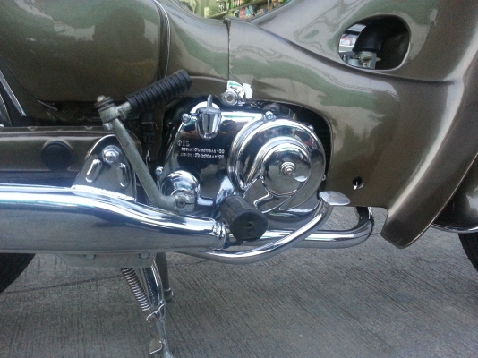 ขายc100ครับ ทำสีใหม่แล้ว ไมล์ขึ้นปกติ ไฟเกียร์ว่างติดครับ อะไหล่ชุบ   เครื่องเดิมๆนะครับมีทะเบียนโอน ซื้อไปก้อขับได้แล้ว ราคานี้คุ้มแน่นอนครับ สนใจโทรสอบถามได้เลยครับ