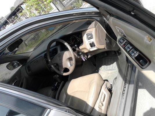 ขายACCORD PRESTIGE ( ABS/AIRBAG) โฉม งูเห่า ราคา210000บาท ขายACCORD PRESTIGE ( ABS/AIRBAG) โฉม งูเห่า ราคา210000บาท