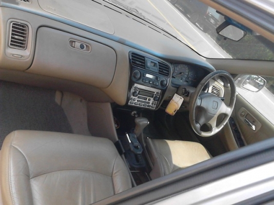 ขายACCORD PRESTIGE ( ABS/AIRBAG) โฉม งูเห่า ราคา210000บาท