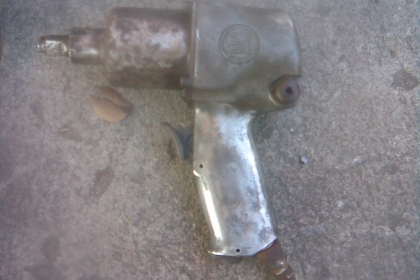 บ็อกลม japan 4หุนสภาพพร้อมใช้งานครับไม่รั่วครับแรงครับตีแจแปนญี่ปุ่นแท้ครับ  ขนาด 4 หุนครับราคานี้คุ้มครับ เบิกใหม่เจ็ดพันกว่าครับรุ่นนี้