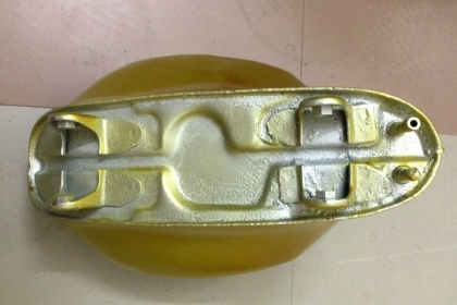 ขายถังC100 หายาก รูกลางเเท้ เหล์กหนา ไม่รั่ว ไม่ซึม ตอนนี้เป็นสีฟ้า เอาไปดป๊ทำสีเอาครับ ราคา 700 บาทพร้อมส่งครับ