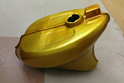 ขายถังC100 หายาก รูกลางเเท้ เหล์กหนา ไม่รั่ว ไม่ซึม ตอนนี้เป็นสีฟ้า เอาไปดป๊ทำสีเอาครับ ราคา 700 บาทพร้อมส่งครับ