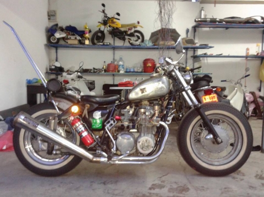 ต้องการขาย Cb550 Bomber