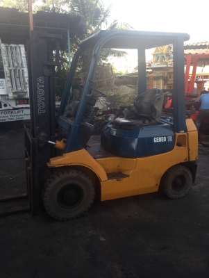 ขาย toyotaรุ่น7 fg15  ยกสูง 3 เมตร  086-3388349