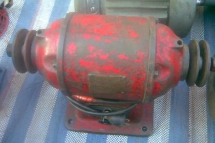 มอเตอร์หินเจีย 2 ด้าร 1 แรงญี่ปุ่นขนาด 1 แรงครับเสียงนิ่ม แรงครับตัวนี้ ญี่ปุ่นครับราคานี้คุ้มมากครับ