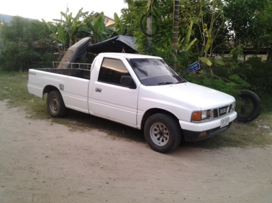 ขายอีซูซุหัวเดียว  87 ปี  2535 สภาพพร้อมใช้ครับ