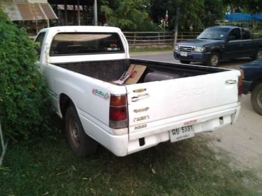 ขายอีซูซุหัวเดียว 87 ปี 2535 สภาพพร้อมใช้ครับ ขายอีซูซุหัวเดียว 87 ปี 2535 สภาพพร้อมใช้ครับ