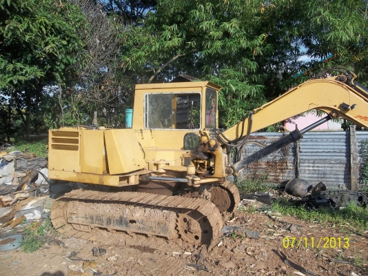 แบ็คโฮ KOMATSU PC 60 สภาพใช้ดี เดินดีโซ่ไม่ตก ติดง่ายเครื่องไม่ร้อน สภาพเดิม ราคาคุยได้คับ