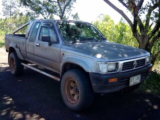 ***ขายแล้วครับขอบคุณ Truck2hand ขายตามสภาพ เก็บนิดหน่อยสวยเลย TOYOTA LN 111 หู้ช้าง เครื่องเดิมเกียร์เดิม ช่วงล่างแน่นดี ใช้งานปกติ เอกสารครบ ราคาต่อรองได้เด้อ พี่น้องครับ