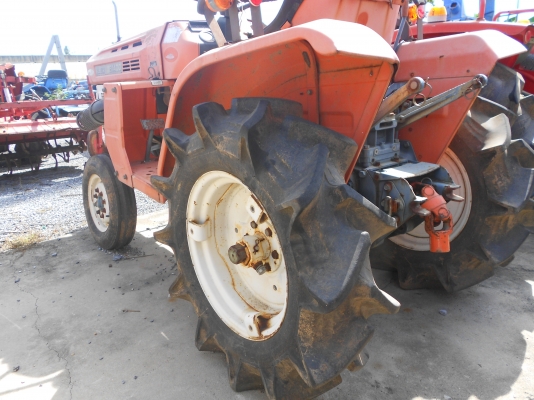 ขายแทรกเตอร์ คูโบต้า ZB 1400 เก่านอก