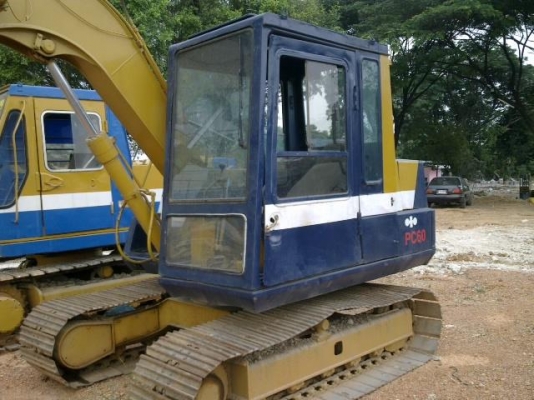 ขายแบ็คโฮ komatsu pc 60- 5 พร้อมลายหัวเจาะ เครื่องเดิม ปั๊มเดิม เอกสารสัญญาซื้อขาย