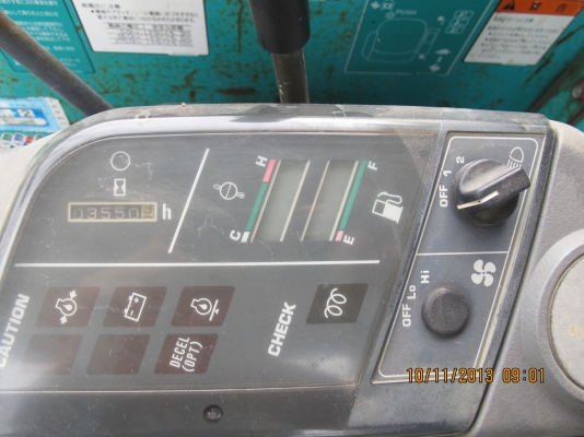 KOMATSU 25R-8
