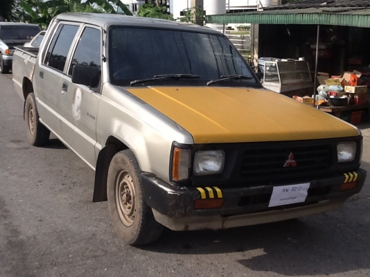 MITSUBISHI L200 สี่ประตู สภาพสวยๆ บางๆ 	 เดิมๆ