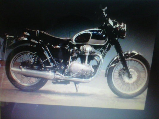 ***ขาย w650 ปี 2002 รถเข้าต้นธันวาคม สวยๆ 120000 พร้อมประกอบ***0858730704 ohm คอนหวัน