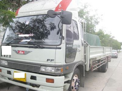 ขายหกล้อ FF3H กระบะเหล็ก 7.2 เมตร เปิดสามด้านเครื่อง 195 สวยพร้อมใช้ โทร 088-4501277