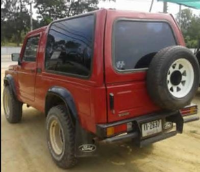 ขายsuzuki caribian ปี90 เครื่องดี ติดแก๊สลงเล่มแล้ว  ภายในสวย แอร์เย็น P.power