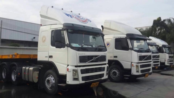 Volvo Fm 12 เพลาเดียว 380 แรง เกียร์ธรรมดา ปี 46 พร้อมหางพื้นพนัส 2 เพลา ราคา 16500000 บาท