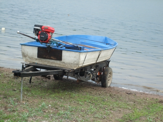 ขายเรือ12ฟุตพร้อมเครื่อง6.5แรงหางยาวพร้อมเทรนเลอร์ทำเอง