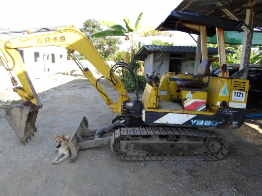 ขายแบคโฮ ยันมาร์ YB30 UZ tel 081-8857576